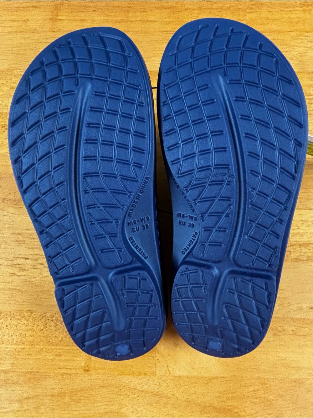 OOFOS Ooahh Navy Blue Slide Sandals Comfort Slip On Women’s 8, Men’s 6 - Picture 8 of 11